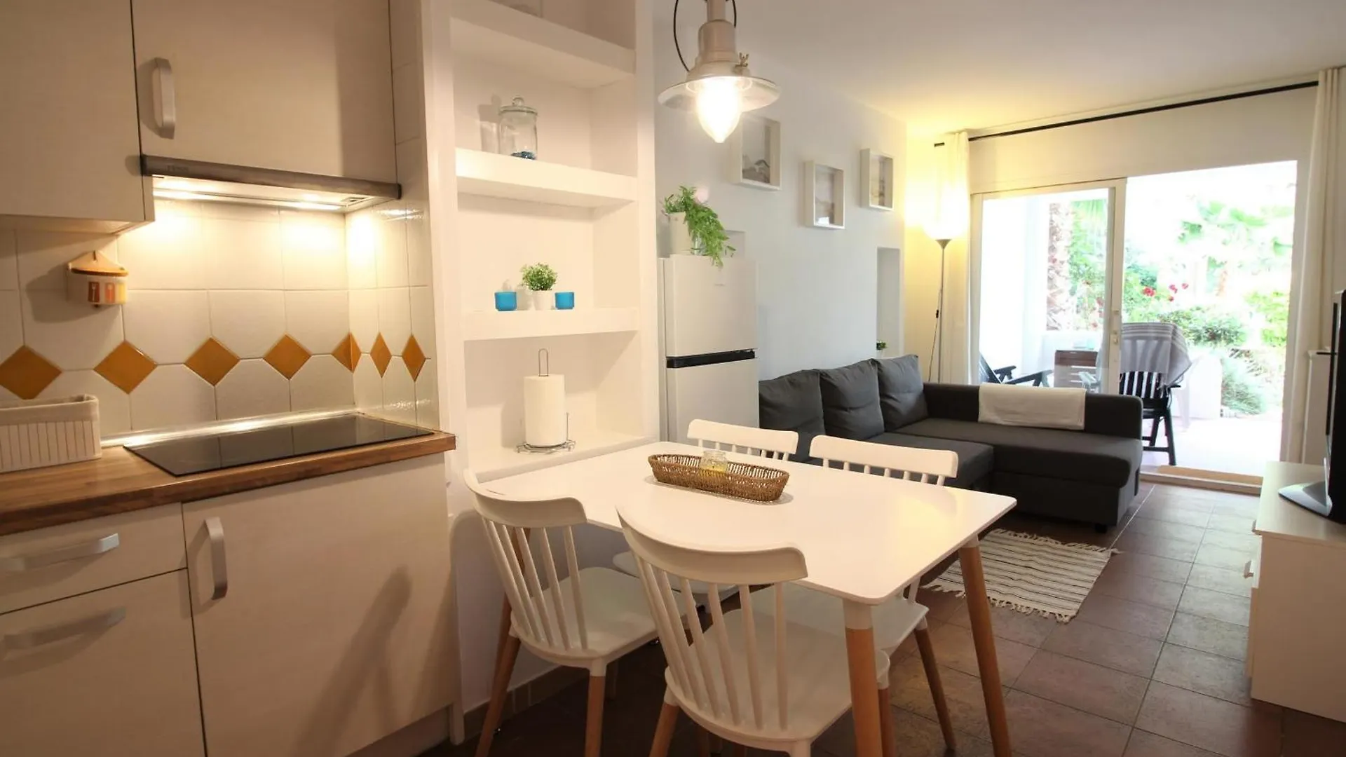 Apartamento En Santa Margarita Con Piscina, Terraza Y Wi-Fi - Es-228-153 Roses 0*,  Spain