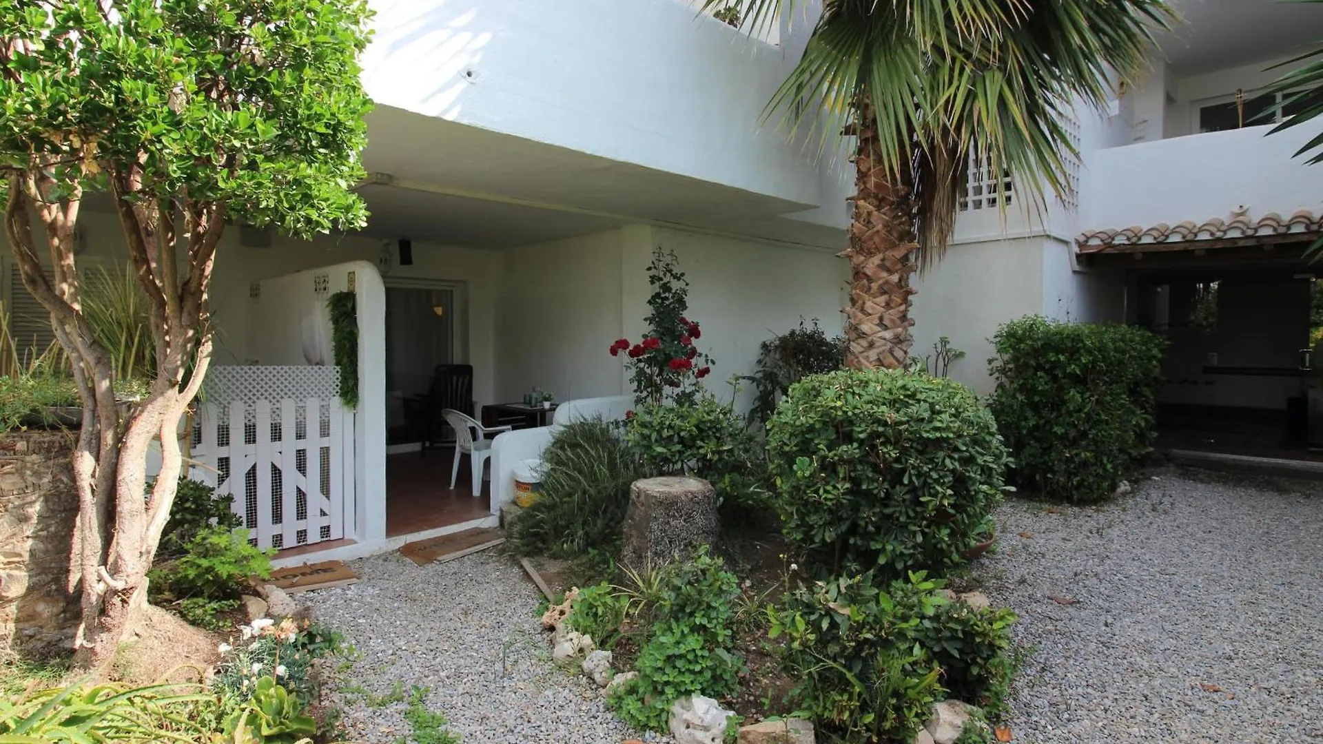 Apartamento En Santa Margarita Con Piscina, Terraza Y Wi-Fi - Es-228-153 Roses 0*,  Spain